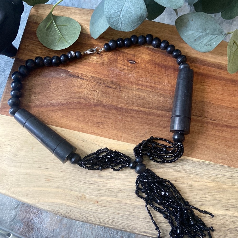 Black necklace large beads